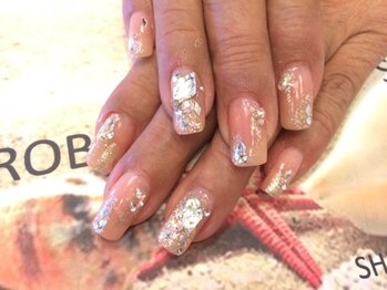 トータルサロン 白べぇーっ プラス/キラッキラネイル!