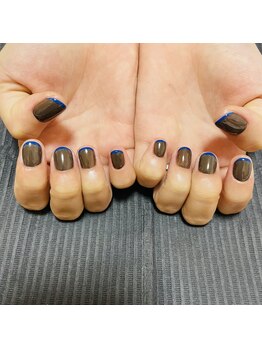リアンリアン(lien lien de felicite nail)/細フレンチネイル