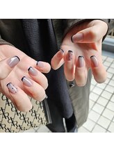 Mネイルアンドカフェ シェレステ/フレンチネイル