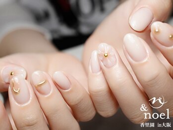 ノエル(Noel)/ニュアンスにキレイめネイル♪