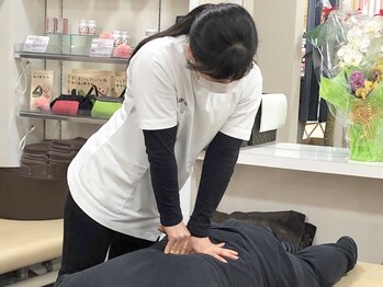 骨盤先生のカラダメンテ 大阪梅田店の写真/どこに行っても満足できない、肩こり腰痛etc…当店にお任せください!!【Youtubeで人気の本格整体】