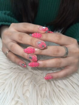 ソラール(SOLAR)/個性派ぴんくネイル☆