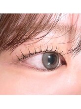 モナ(MoNa)/まつ毛パーマ上クレセントムーン