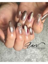 アンドットネイルズ(UN.nails)/メイン2本＋サブ2本