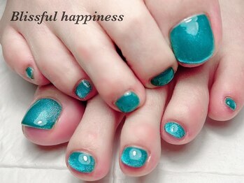 ブリスフルハピネス(Blissful happiness)の写真/フットネイルでキラリと輝く足元に!【ワンカラー￥6700/シンプルアート￥7800～】幅広いデザインに対応♪