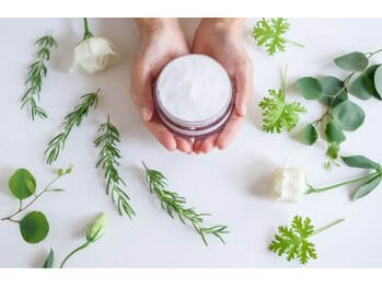 アミスアティ 広尾(Amisaty)の写真/【更年期世代応援!】よもぎ蒸し40分+初めてのVIOケア体験¥9800★女性特有のお悩みは専門のプロにお任せ♪