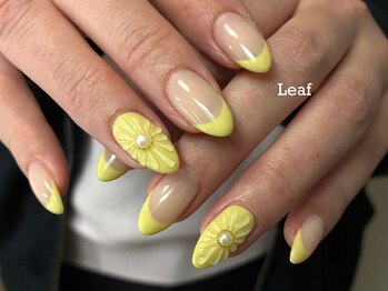 リーフ(Leaf)の写真/どんなシーンでも好印象を叶える指先へ◎豊富なカラー・パーツで自分だけの特別なネイルに♪毎日に彩りを◇