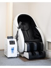 足つぼ飛行船 日比谷/マッサージチェア＆水素吸入器