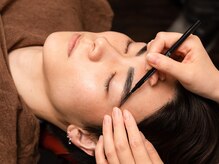 眉毛パーマ/フェイシャル/イヤーエステ/メンズ美肌/幹細胞