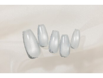 ヴァンネイル(VINGT NAIL nail&eye beauty)/大人クールなシルバーネイル