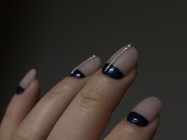 Meg限定個性派ネイル