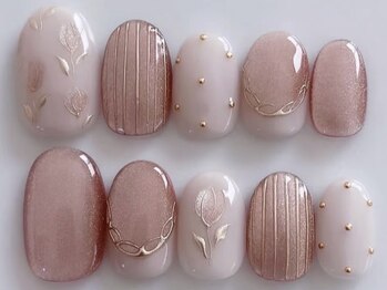 エイナネイル(einanail)の写真/マグネット70色/カラー600色/ラメ150色/ホロ50色/オーロラ35色/ミラー35色豊富なカラーでシンプル可愛い♪