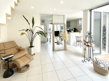 サロン デュ クレオ(salon du cLeo)の写真/【深夜営業】深夜0時まで営業！お仕事帰り/学校・習い事のお迎え後などにも！お子様同伴も可◎