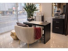 アース 岩槻店(HAIR & MAKE EARTH)/