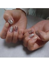 地爪育成後のジェルネイル