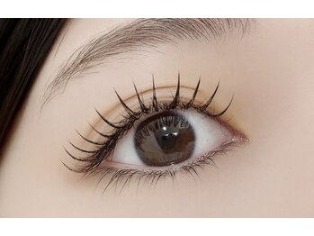 シル エ ボーテ(Cils & Beaute)の写真/“盛る”より“似合わせ”重視◆まつげパーマ・エクステでバランスよく仕上げます♪上品さ漂う目元が叶う★