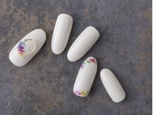サンミーゴネイル 神戸店(Sunmego Nail)/カラフル小花ネイル