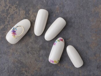 サンミーゴネイル 神戸店(Sunmego Nail)/カラフル小花ネイル