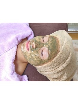 ホウレイ線・たるみ改善！予防ケア