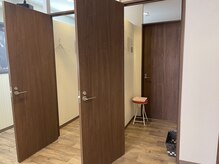 オレンジカイロプラクティック/(お着替えスペース)