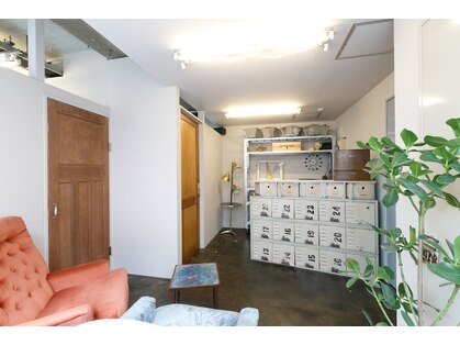 イエス 東京池袋店(YES)の写真