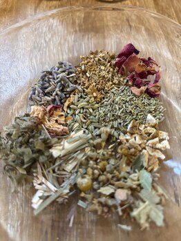 ルーシーガーデン(LUCY GARDEN)/35種のハーブからセレクト