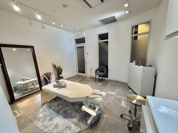 ハクト(Hakuto)/サロンの内観