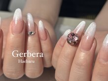 ジェルベーラ(Gerbera)/花びらネイル（美フォルム付き）
