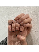 ロカネイルズ(roca nails)/黒フレンチ