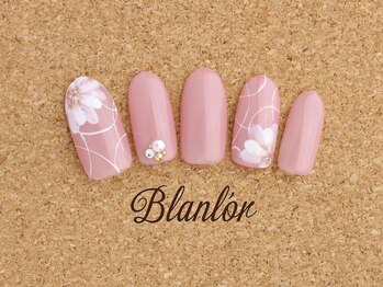 ネイルサロン ブランロール 三軒茶屋店(Blanl'or)/手描きフラワー