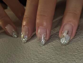 マニル アンド ネトラ(manil & netola)/キラキラ&シェル