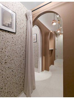 エニー 本八幡(eny)/