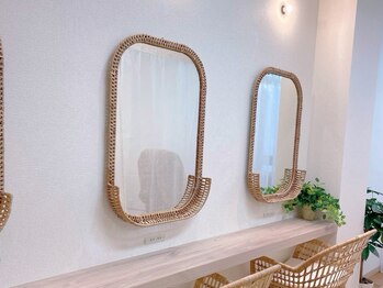 ティアマイレージ(TIA MILEAGE)/2階の待合スペース