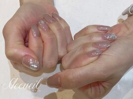 キラキラシェルネイル
