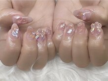 アミティー(amity)/うるうるチークネイル