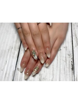 lea nail