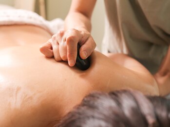 ロミアオ(Lomi-AO)/ホットストーン