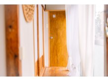 ワンピース(I PEACE)/～サロンの玄関を開けると～