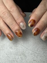 フラワーズネイル(flowers nail)/秋の定番べっ甲ネイル