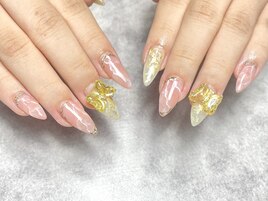 marble & butterfly nail