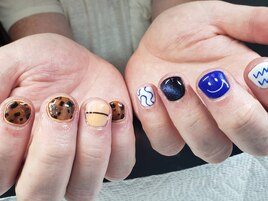 個性派ニュアンスネイル