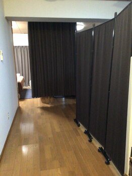 ブリエ(BRILLER)/サロン