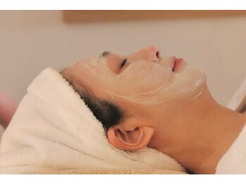 エステシオン(ESTESiON)の写真/【繰り返す毛穴悩みに】自己ケアに限界を感じた大人の毛穴悩みに結果重視の本格集中ケア