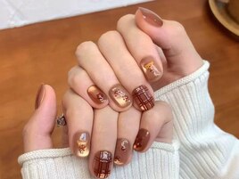 【チェックネイル】