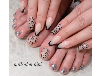 ネイルサロン ビビ(bibi)/ハンドフットお揃いネイル