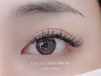 ルシアラッシュブロウ 心斎橋(LUCIALASHBROW)/ボリュームラッシュ100本/心斎橋