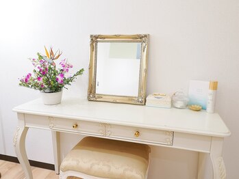 プティ カシェット 伊丹店(petit cachette)/メイクのお直しはこちらで・・・