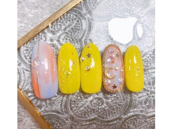 ミルネイル(Mil Nail)/星☆月ネイル