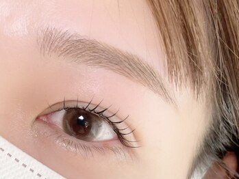 ニューシー(NUCY)の写真/大人女性の魅力を引き出す、自然な仕上がりで目力UP！お仕事帰りやお買い物ついでにもおすすめです◎