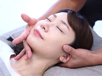 整え屋 レッド(RED)の写真/【骨から変わる】人気の速攻性と持続力のある小顔矯正☆どんなお悩みも相談下さい☆